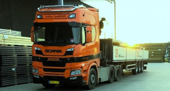 Transport via landevej