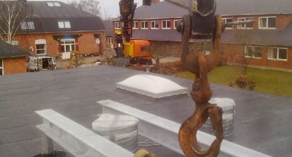 Kran og transport til metalbranchen